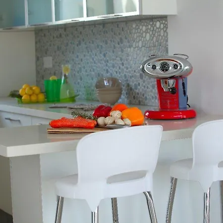 Βίλα Located Minutes From Fig Tree Bay 84 *